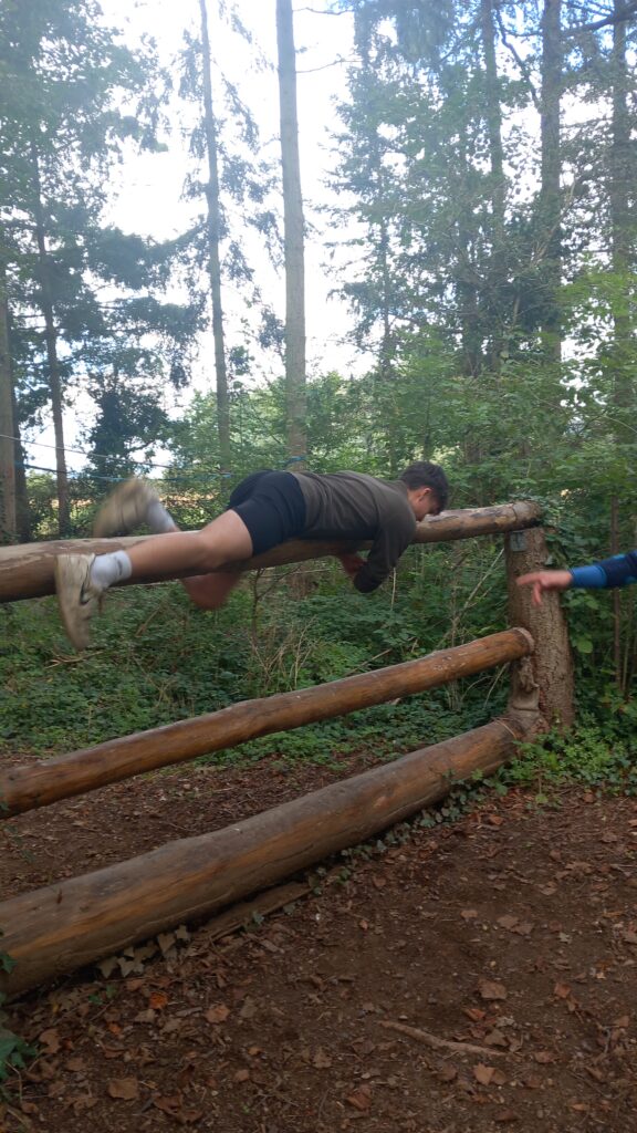Introduction to one of the crossing techniques – Protocol before the challenges; posture correction by the coach